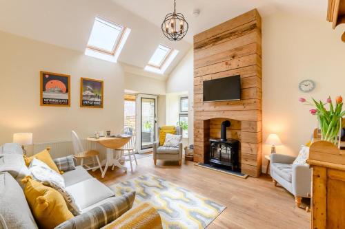 Lowick House | Dingley Dell