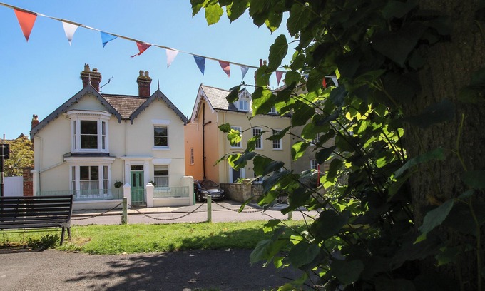 Ludwel Cottage | DINHAM COURT, pet friendly, character holiday cottage in Ludlow