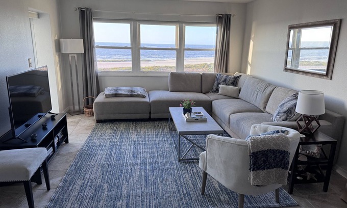 Sand Key Condo | Direct Gulf Front, 2BR/2BA on the Beach with balcony, Landmark Towers