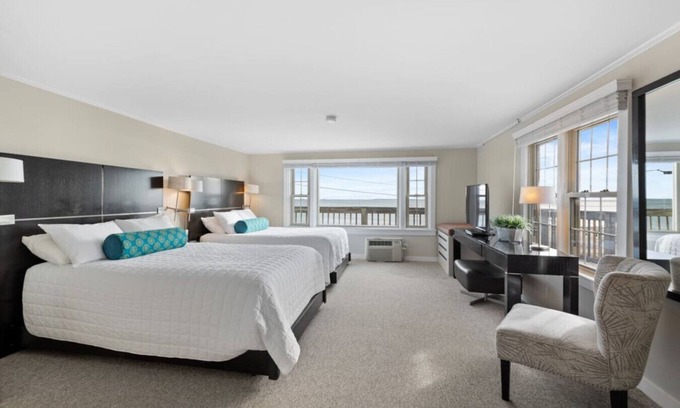 Falmouth Heights Condo | Direct Ocean Views! 2 Double Beds + Kitchenette (108)