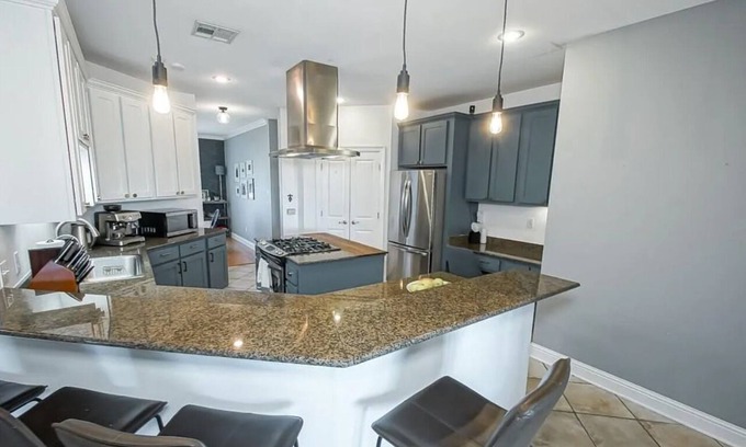New Orleans East Area Bed & Breakfast | Dirty South Bayou Bed & Breakfast - Only 25 min from downtown NOLA