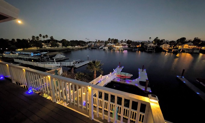 Discovery Bay House | DiscoBay Waterfront Getaway w/Paddle Boards Kayaks & Paddleboat