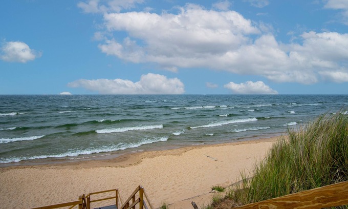 Shelby Cottage | Discounted Fall Family Getaway With Lake Views
