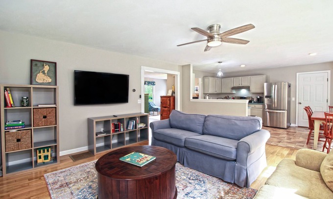 North Kingstown House | Discover RI! So. County Escape:20 min to Newport &Ocean