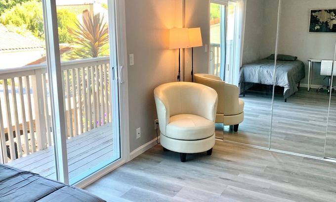 Palo Alto House | Discover Stanford University within 8 mins, stay here