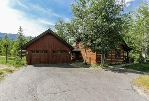 Tamarack House | Discovery Chalet 374 at Tamarack Resort by Casago McCall - Donerightmanagement