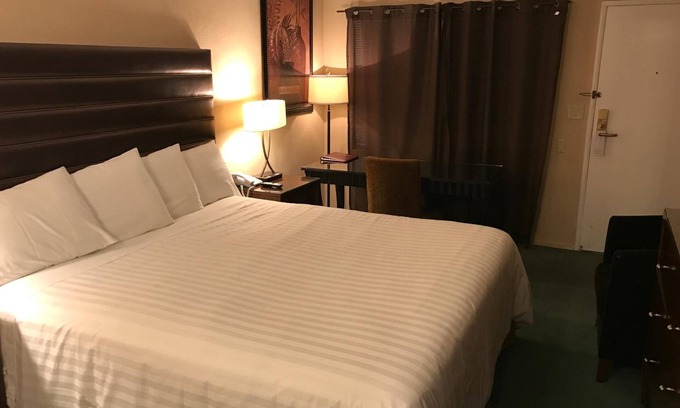 Grants Pass Hotel | Discovery Inn