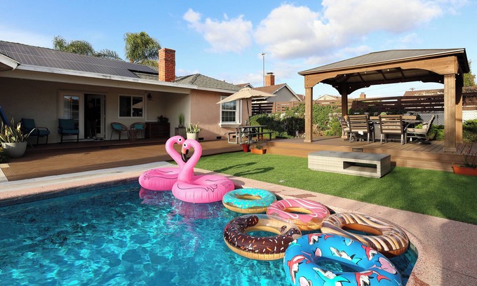 Southwest Anaheim House | Disney Magic Spacious Sanctuary