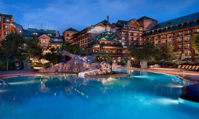 Bay Lake Villa | Disney World Wilderness Lodge 2 Bedroom Deluxe Villa at the Boulder Ridge Resort