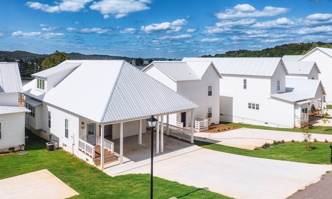Guntersville House | Dixieland Delight at River Rocks Plantation