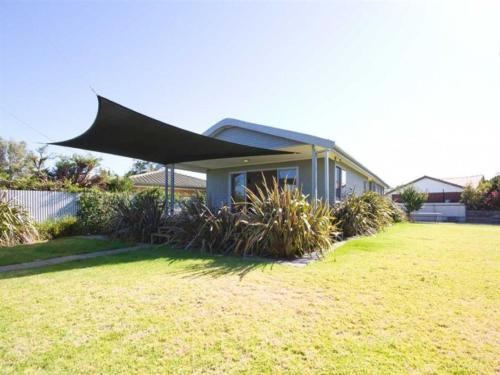 Port Willunga House | Do Drop Inn - Port Willunga - C21 SouthCoast Holidays