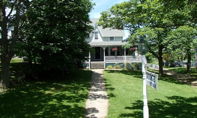 Block Island House | Dodge Cottage