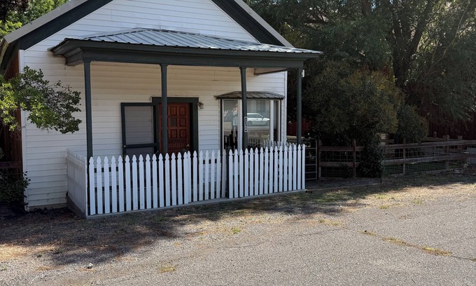 Eagleville House | Dog friendly 3-bedroom house with grassy fenced yard in charming Eagleville