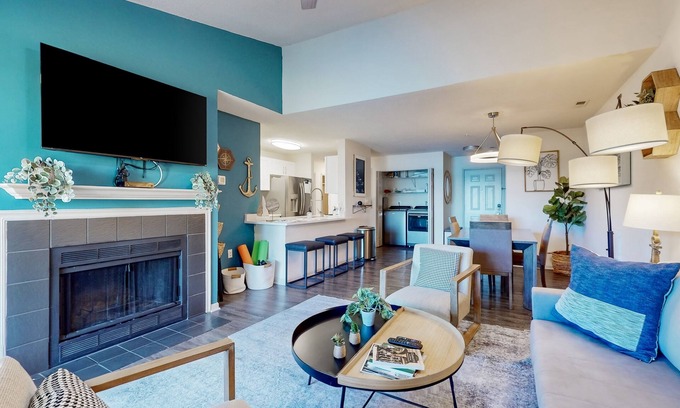 Cornelius Apartment | Dog-friendly apartment with boat slip, private W/D and community pool