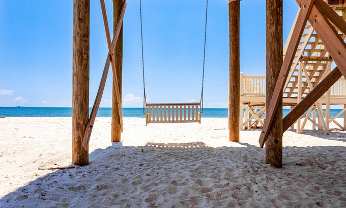 Dauphin Island House | Dog friendly, beach front home w/stunning views, gas grill, and elevator