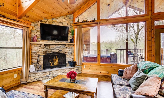 Sautee Nacoochee Cabin | Dog-Friendly Cabin w/Hot Tub, Firepit, Sauna, & Free WiFi
