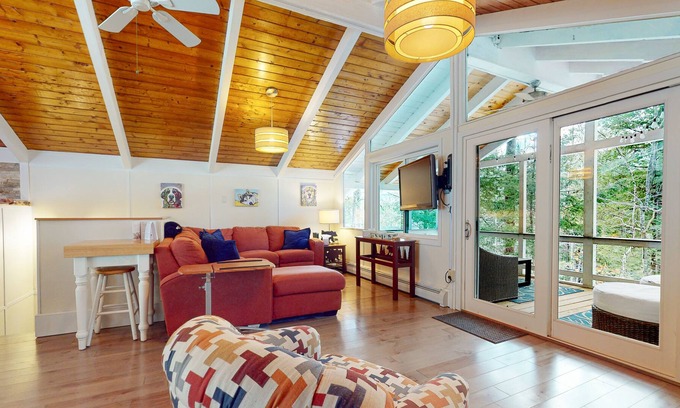Bartlett House | Dog-friendly chalet among the treetops with pellet stove & porch - near Attitash