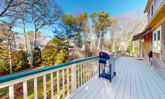 Yarmouth Port House | Dog-friendly colonial, firepit, grill, smart TVs, & internet