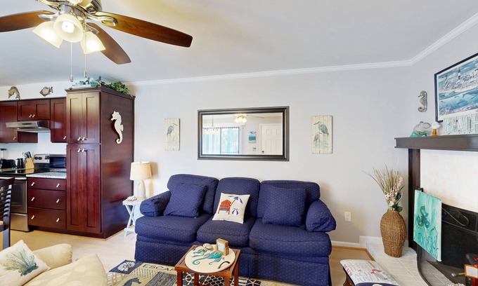 Kitty Hawk Condo | Dog-friendly condo with pool, tennis court, and modern amenities