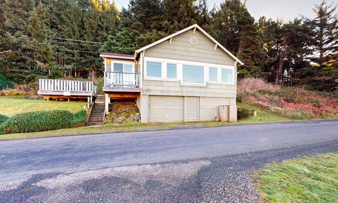 Depoe Bay House | Dog-friendly cottage with amazing ocean views, whale watching