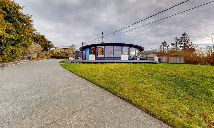 Coupeville House | Dog-friendly home & bunkhouse with private hot tub, amazing ocean view