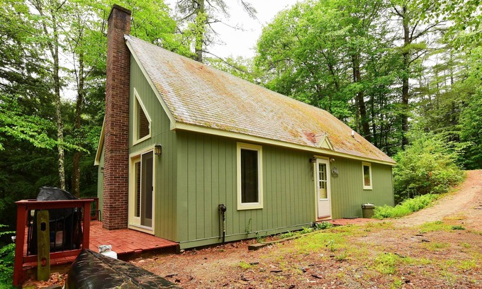 Eidelweiss Village House | Dog Friendly Home, Close to the Beach w/Canoe, Brookside w/Wooded Yard