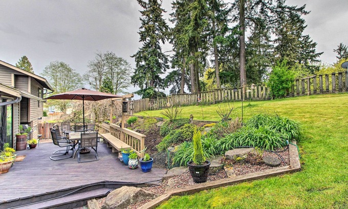 Kent House | Dog-Friendly Home: Fenced-Yard, Great Amenities!