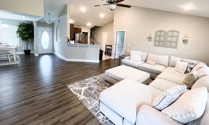 Socastee House | Dog-friendly home near beach, boat launch, & golf