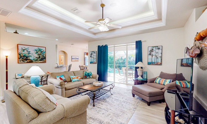 North Port House | Dog-friendly house with heated pool, pool spa, central AC, washer/dryer, & lanai
