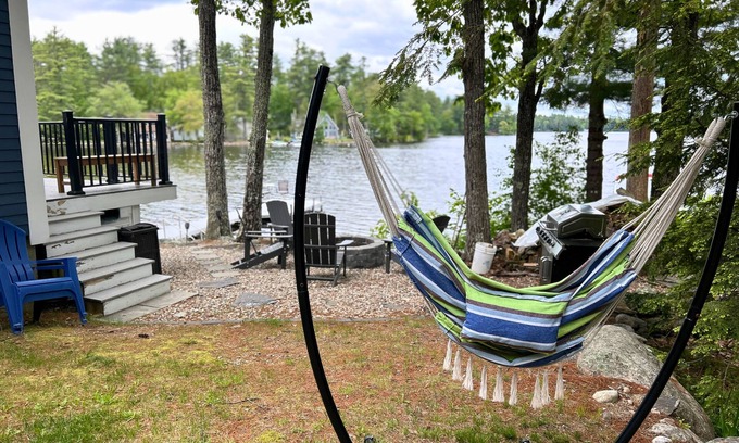 Acton House | Dog Friendly Lakefront Cottage with Private Dock and Kayaks