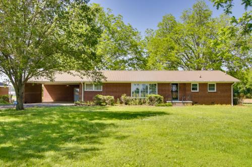Lexington House | Dog-Friendly Lexington Retreat Step-Free Access!