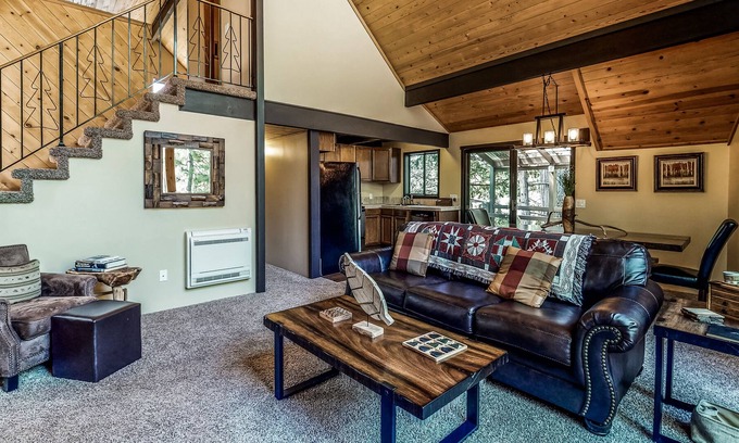 Fern Valley Cabin | Dog-friendly mountain retreat with deck & full kitchen - steps from trails