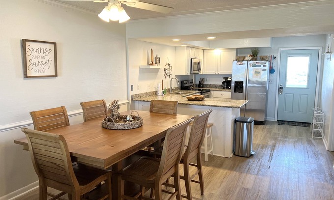 South Nags Head Condo | DOG FRIENDLY-OCEAN VIEW CONDO-OCEAN FRONT BUILDING! BOOK NOW!