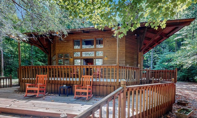 Helen Cabin | Dog friendly, peaceful cabin, firepit, deck, away from it all