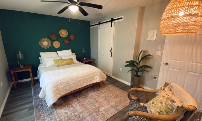 Fellowship House | Dog Friendly Retreat near WEC
