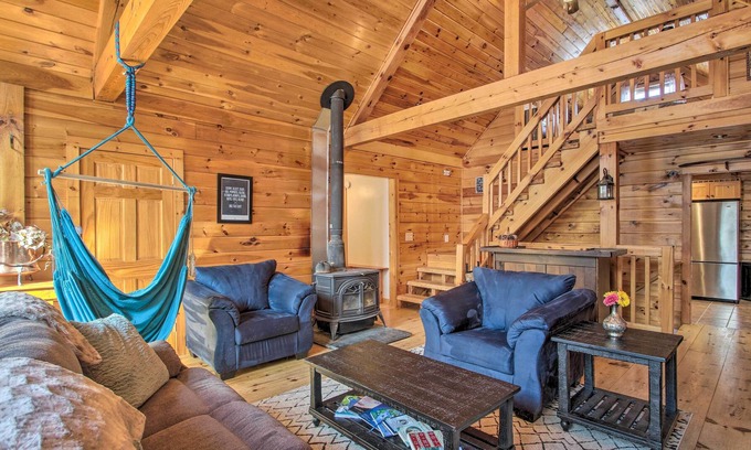 Fryeburg Cabin | Dog-Friendly, Secluded Cabin: Close to Hiking