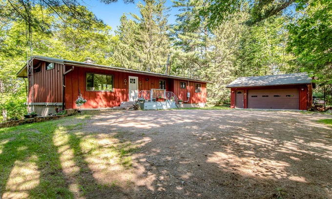 Manitowish Waters House | Dog-friendly, lakefront home with dock, kayaks, canoe, bike & fireplace