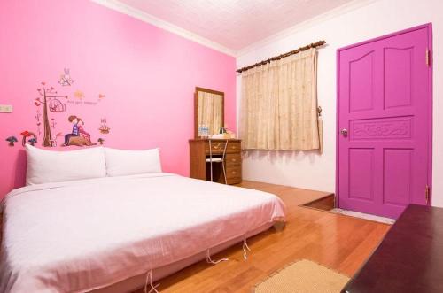 Taitung City Centre Bed & Breakfast | Dog House