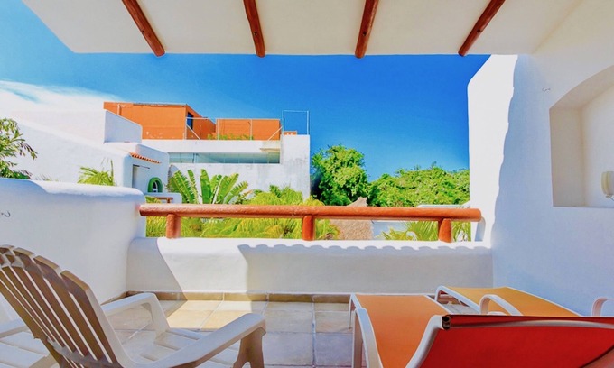 Playacar Bed & Breakfast | Dolce Vita Caribe B&B