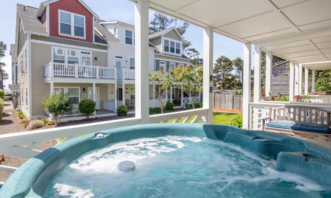 Lincoln Beach House | Dolce Vita