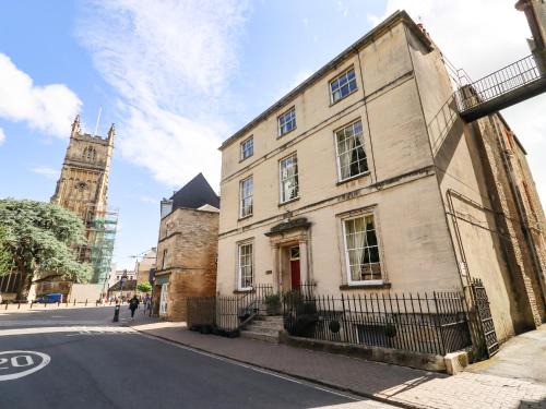 Cirencester Apartment | Dollar Ward House Basement