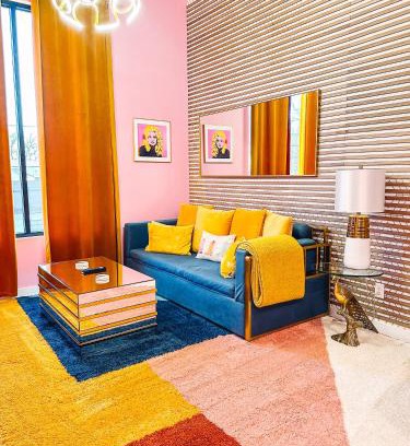 North Nashville House | Dolly's Art Deco - Luxe Stay Near Broadway