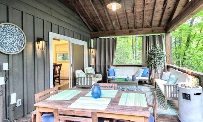 Highlands Hills House | Dolly Woods, New to VRBO