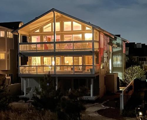 Northeast Virginia Beach House | Dolphin Watch - Oceanfront - North End VB