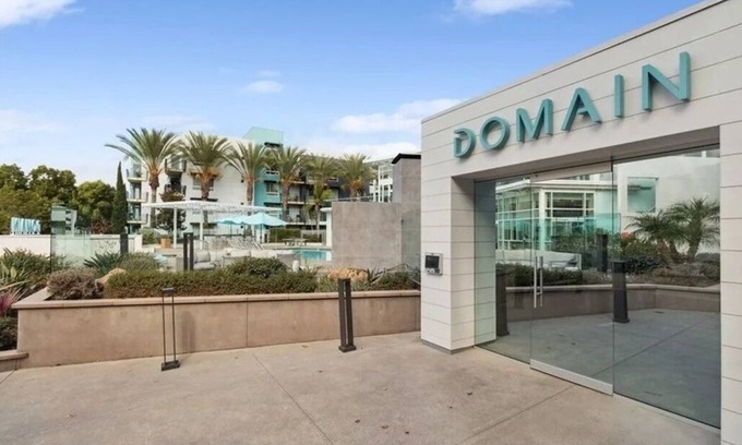 Kearny Mesa Apartment | Domain: Modern 1-Bedroom Apartment with Amenities in Kearny Mesa, San Diego