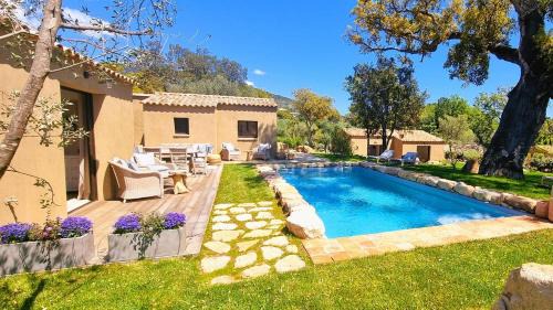 San-Gavino-di-Carbini Villa | Domaine de Gialla Bergerie Prugna, 8 pers, piscine chauffée, 10 mn plage