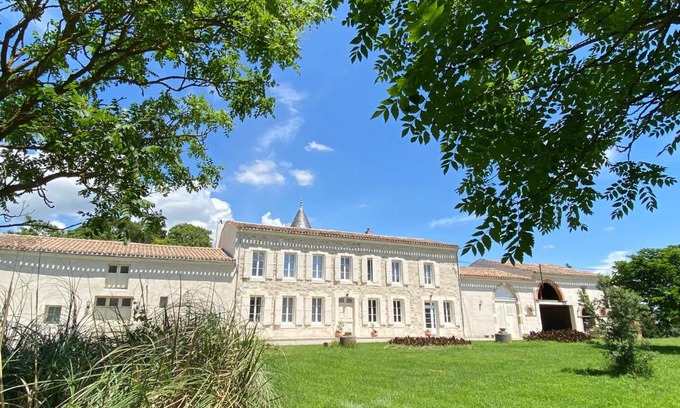 Castelnaudary Bed & Breakfast | Domaine de Lanis - Chambres d'hôtes avec parc et piscine