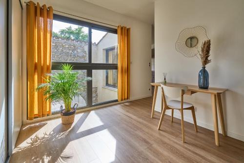 Pezens Apartment | Domaine du Fresquel