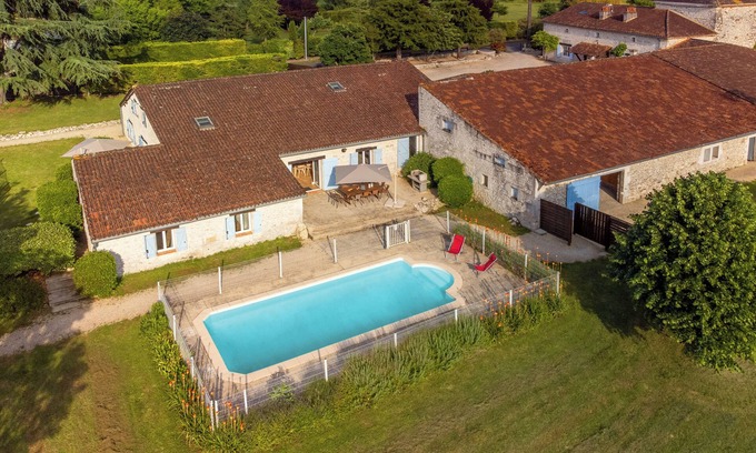 Trentels House | DOMAINE LA GRANJA - Lou Prat