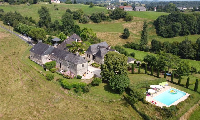 Perpezac-le-Blanc House | Domaine Leyvinie, gite Mourvedre, 10 minutes from the Dordogne River